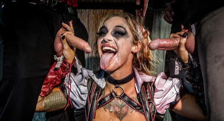 Alluring american milf Kleio Valentien in cosplay outfit enjoy amazing threesome sex scene outdoor